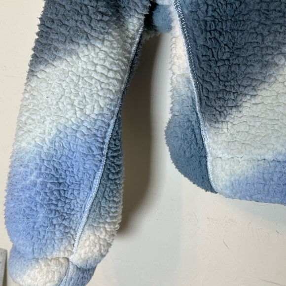 Wild Fable Cozy Blue and White Ombre Sherpa Zip-Up Cropped Hoodie Sz M/L - Picture 4 of 9